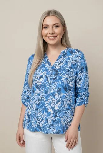 Modra bluza z rožami