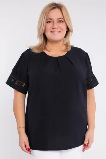 Črna šifonasta bluza z okraski